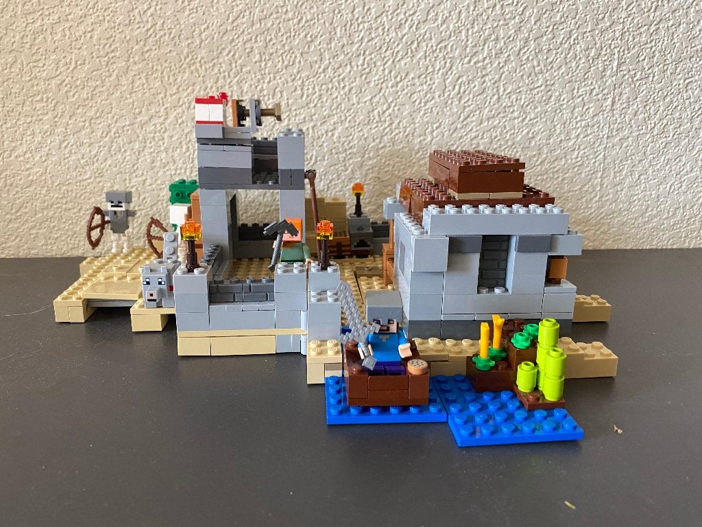 Lego Mindcraft 21121 The desert outpost, Ophalen of Verzenden, Zo goed als nieuw