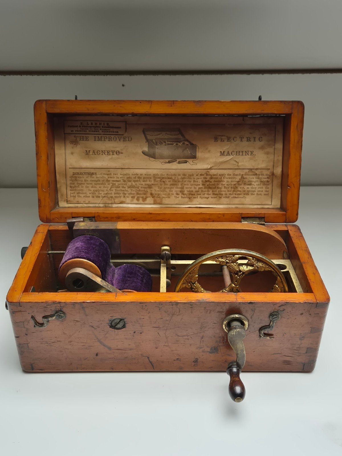 Antieke Magneto Elektrische Machine in Houten Kist, Ophalen of Verzenden