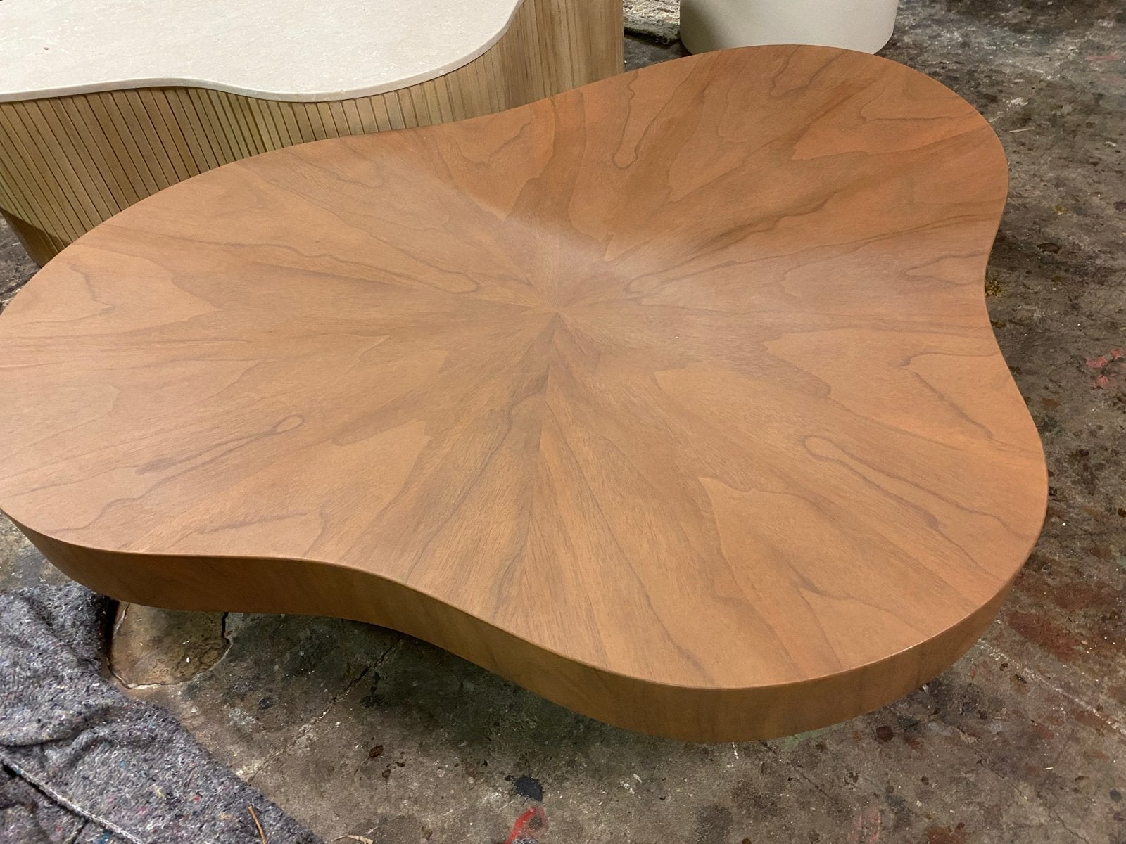 Salontafel Bobby 150x110 licht walnoot - Organische vorm, 100 tot 150 cm, Nieuw, 50 tot 100 cm, Overige vormen