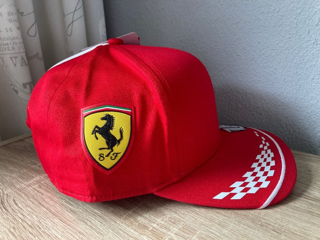 ✅ Charles Leclerc 2020 pet Scuderia Ferrari F1 cap Snapback, Ophalen of Verzenden, Nieuw, Formule 1