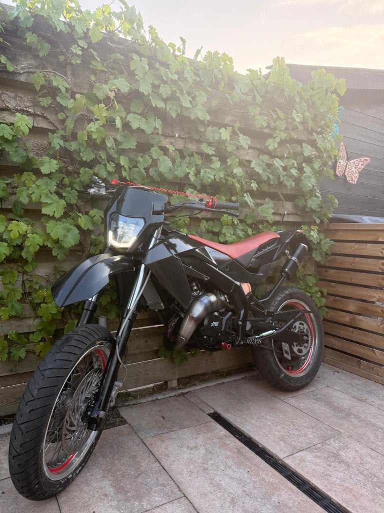 Aprillia sx, Ophalen, Zo goed als nieuw, Maximaal 45 km/u