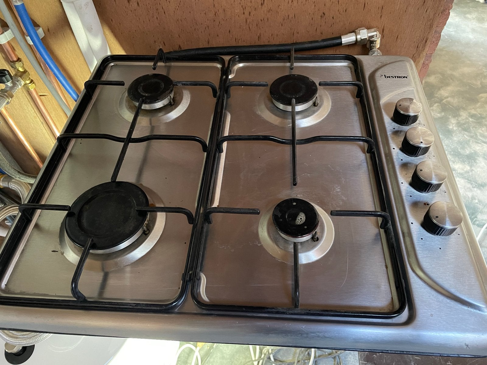 Bestron 4-pits gasfornuis met elektrische starter, Witgoed en Apparatuur, Ophalen, Gebruikt, 4 kookzones, Gas