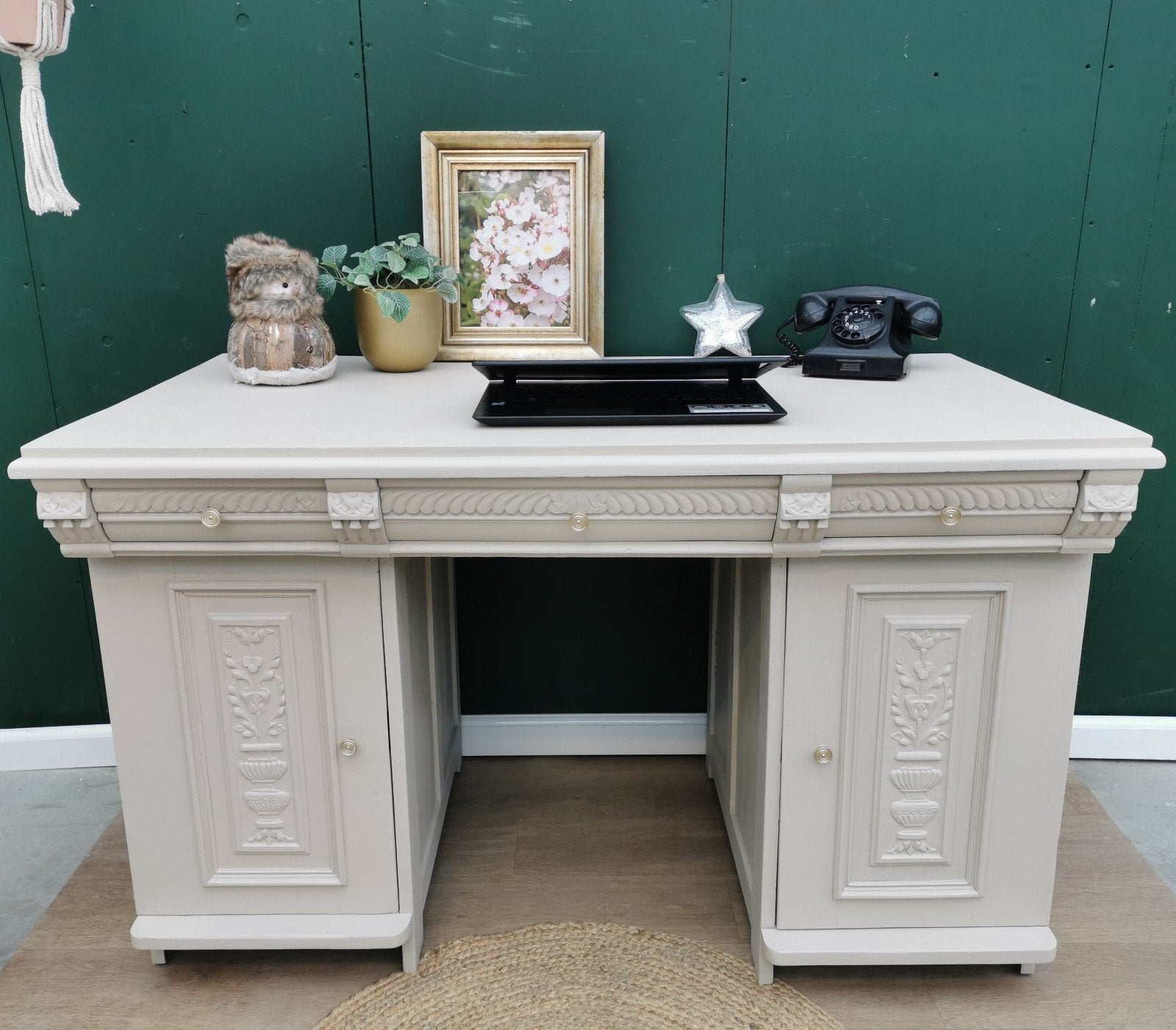 Bureau in Cathedral Taupe, Ophalen, Gebruikt, Voorhout, @florissantjes