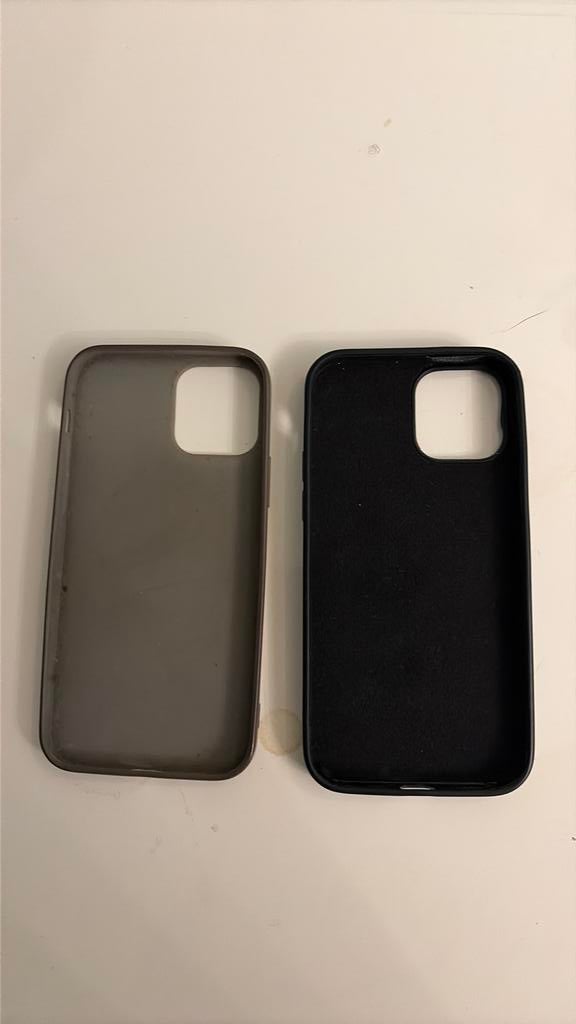 Iphone 12/ 12 pro hoesje, Ophalen, Zwart, Hoesje of Tasje, Zo goed als nieuw