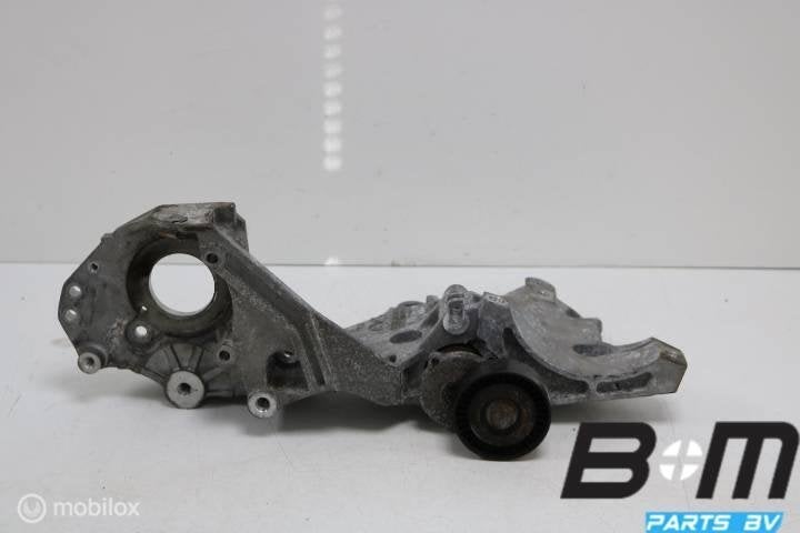 Steun voor dynamo en aircopomp VW Golf 6 03L903143Q, Gebruikt