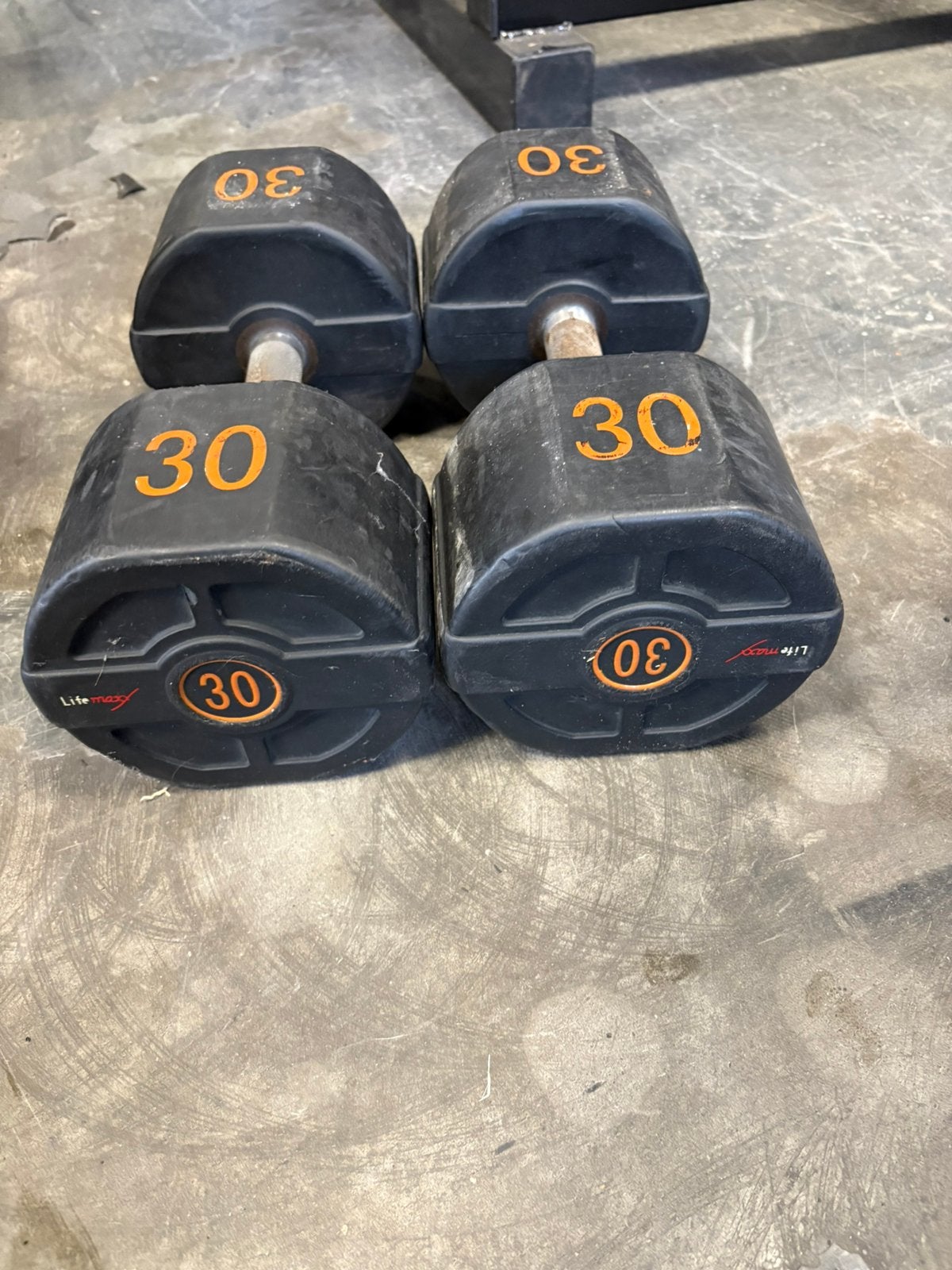 2 x 30 kg lifemaxx rubberen dumbbells gewichten, Ophalen, Dumbbell, Gebruikt, Dumbbells