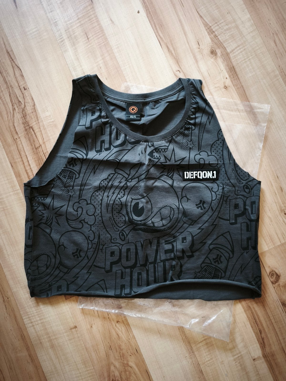 Defqon.1 Power Hour short tee - Nieuw!, Nieuw, Ophalen of Verzenden, Zonder mouw, Maat 34 (XS) of kleiner