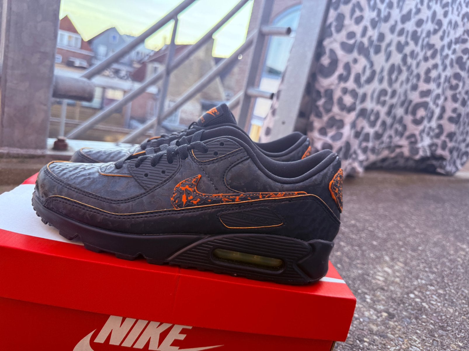 Nike air Max 90 QS volcano. Maat 43, Ophalen of Verzenden, Zo goed als nieuw