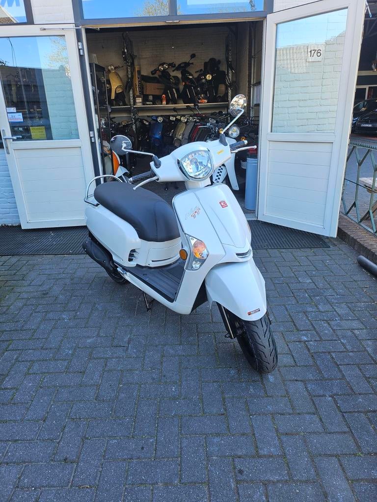 Z.g.a.n. Kymco Like TT snorscooter 2015, Ophalen, Kymco, Kymco, Kymco@hotmail.com
