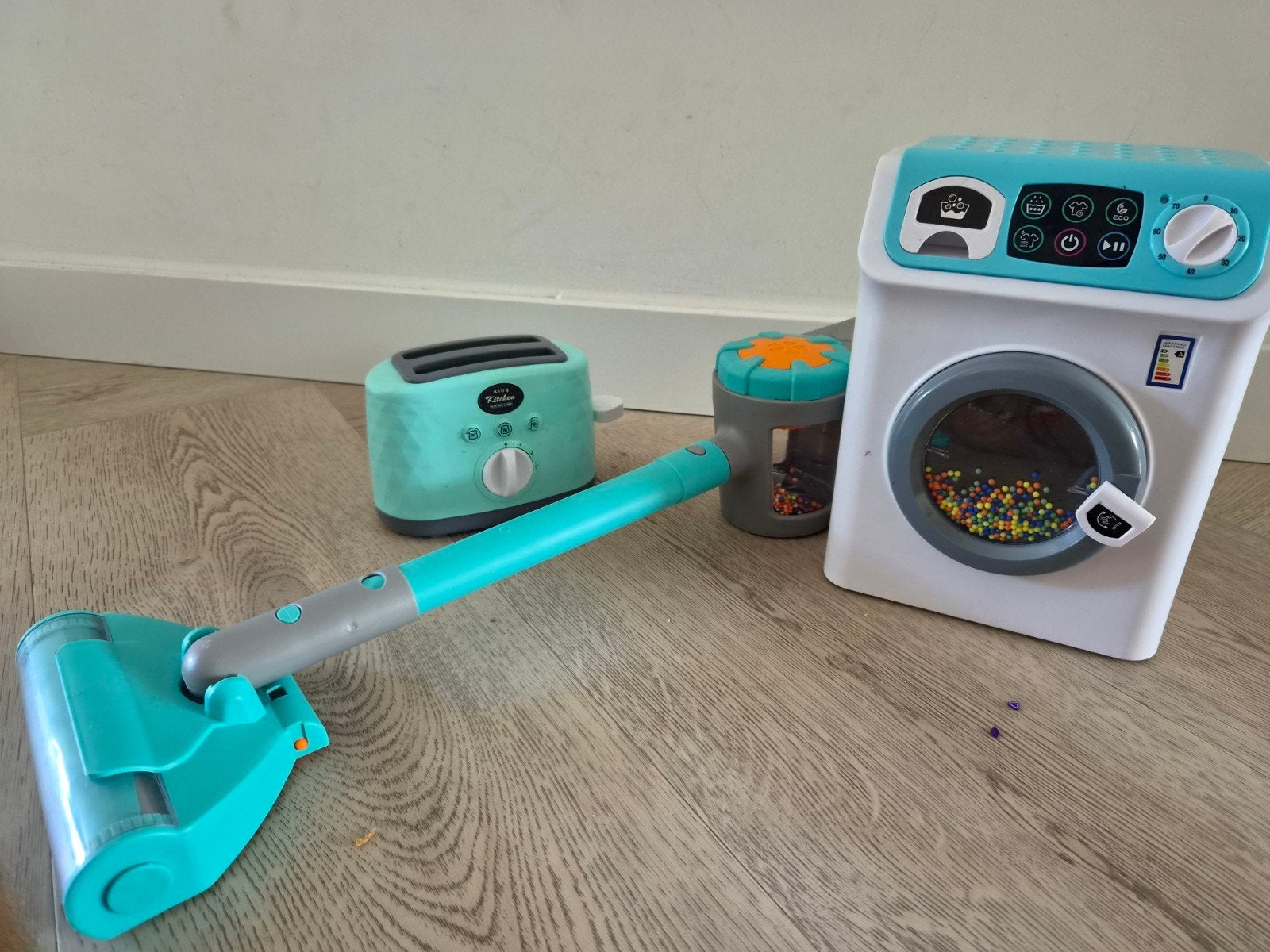 Speelgoed: stofzuiger, wasmachine, broodrooster, Ophalen of Verzenden, Gebruikt, Jongen of Meisje