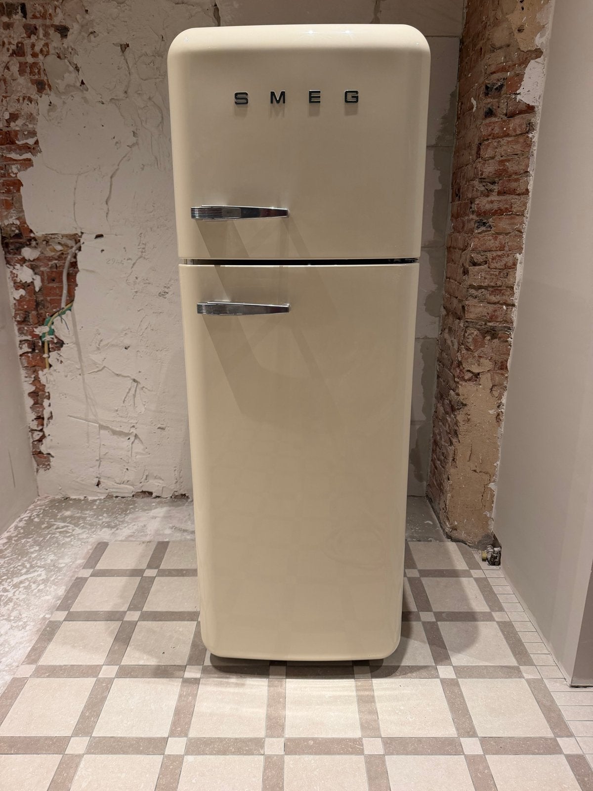 SMEG FAB30RP1 Koel-vriescombinatie - Crème, Ophalen, Gebruikt, 200 liter of meer, Met aparte vriezer