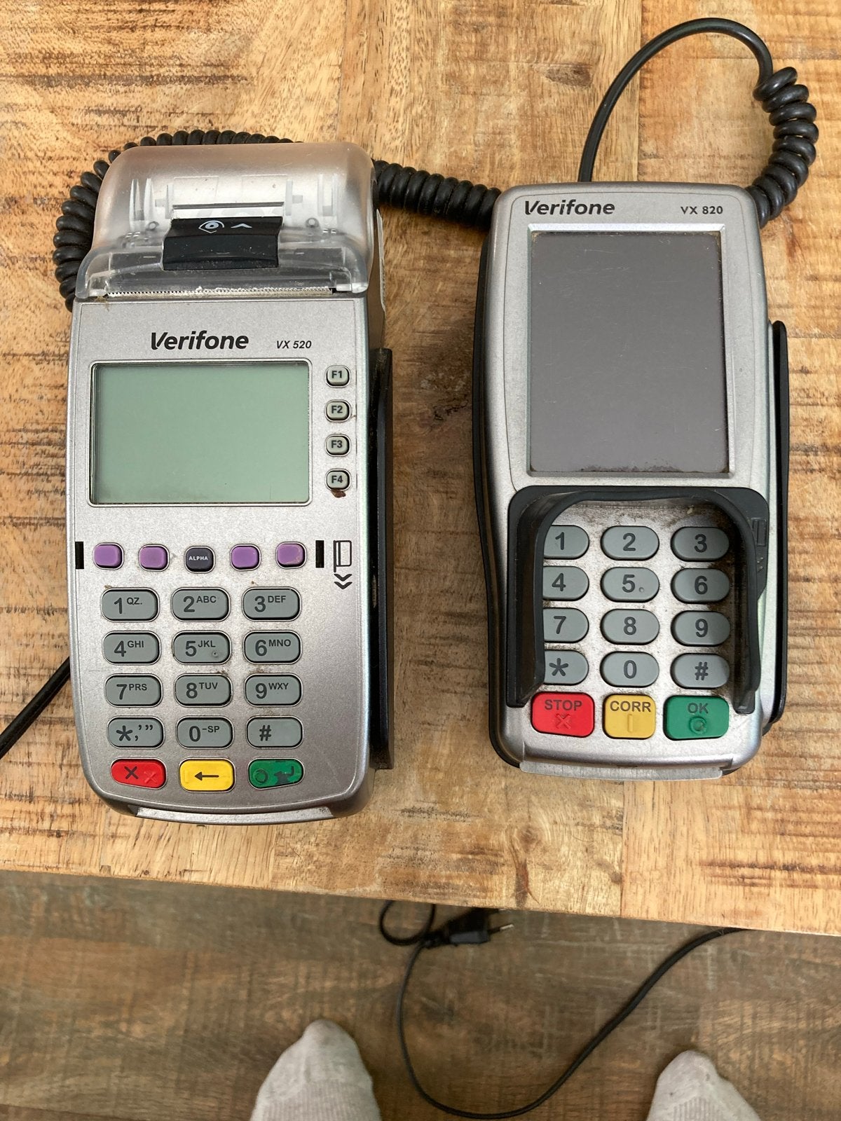 Verifone VX 520 en VX 820 pinautomaten (werkend), Zakelijke goederen, Kantoor en Winkelinrichting | Kassa's en Betaalsystemen