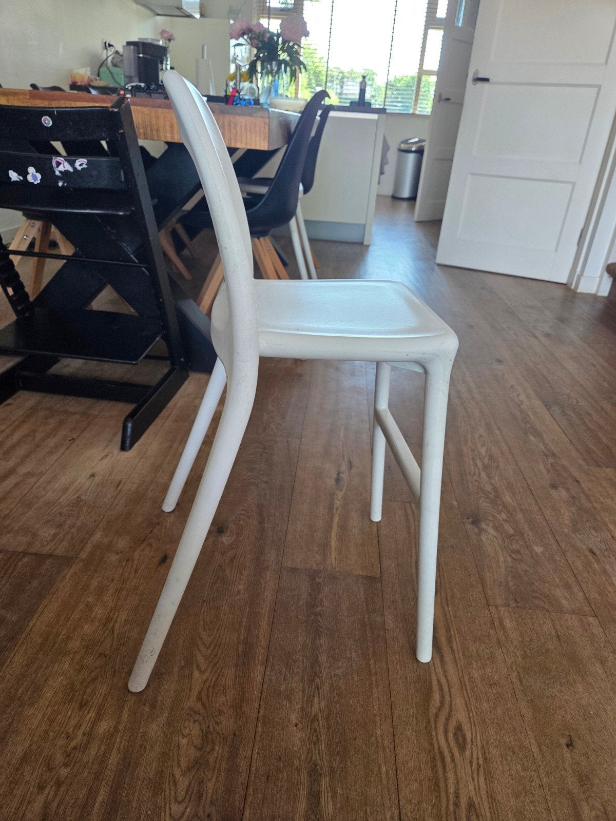 Ikea Urban kinderstoel - Wit, Kinderen en Baby's, Kinderstoelen, Ophalen, Gebruikt, Overige typen