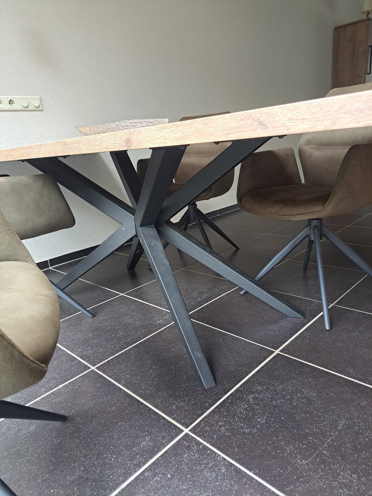 Eettafel met 6 stoelen - 220x100 cm, Overige houtsoorten, Gebruikt, 200 cm of meer, Vijf personen of meer