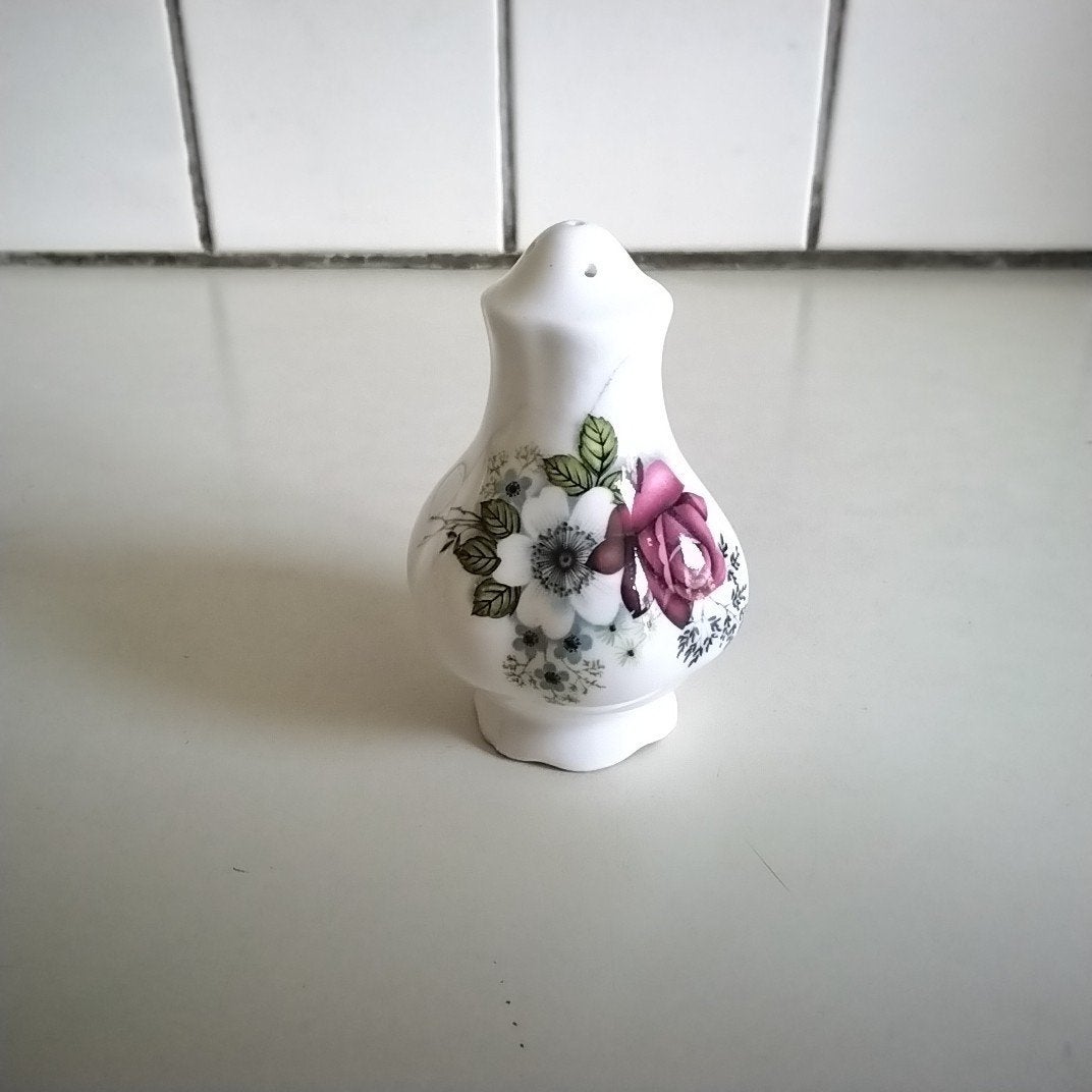 Engels zoutvaatje, Ophalen of Verzenden, Zo goed als nieuw, Porselein, Overige stijlen