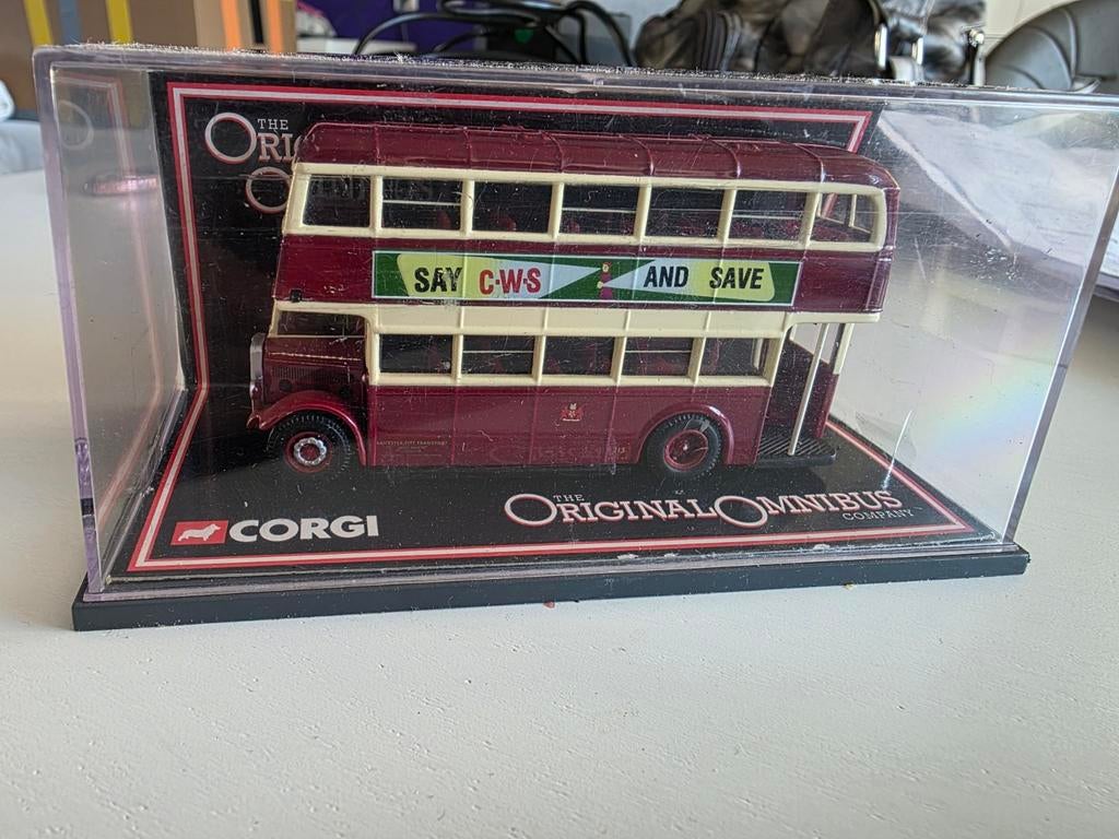Corgi Leicester City Transport Dubbeldekker Bus 1:76 Nieuw, Hobby en Vrije tijd, Modelauto's | Overige schalen, Ophalen of Verzenden