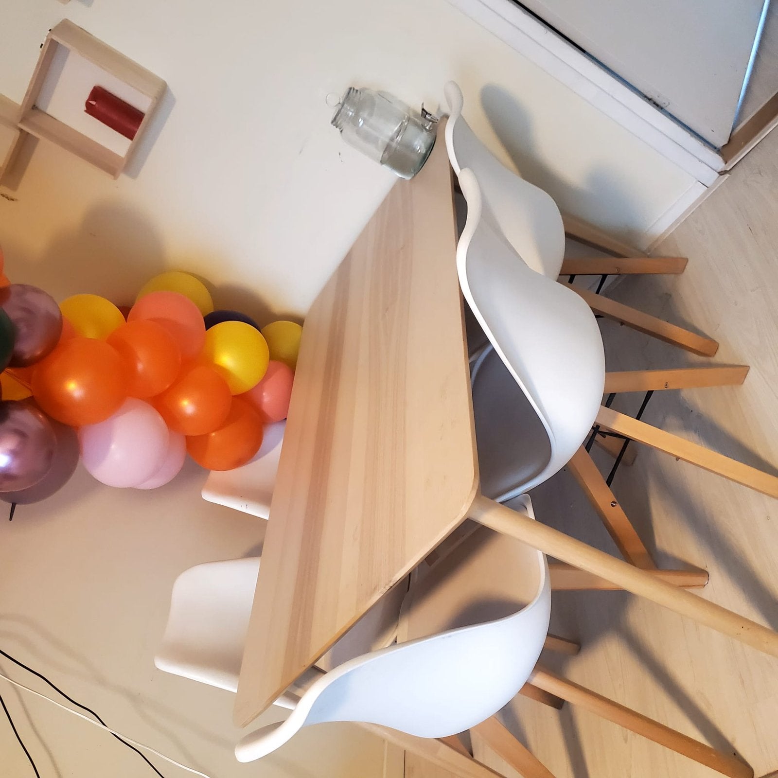 IKEA eettafel met vijf stolen, Ophalen, 200 cm of meer, 50 tot 100 cm, Zo goed als nieuw
