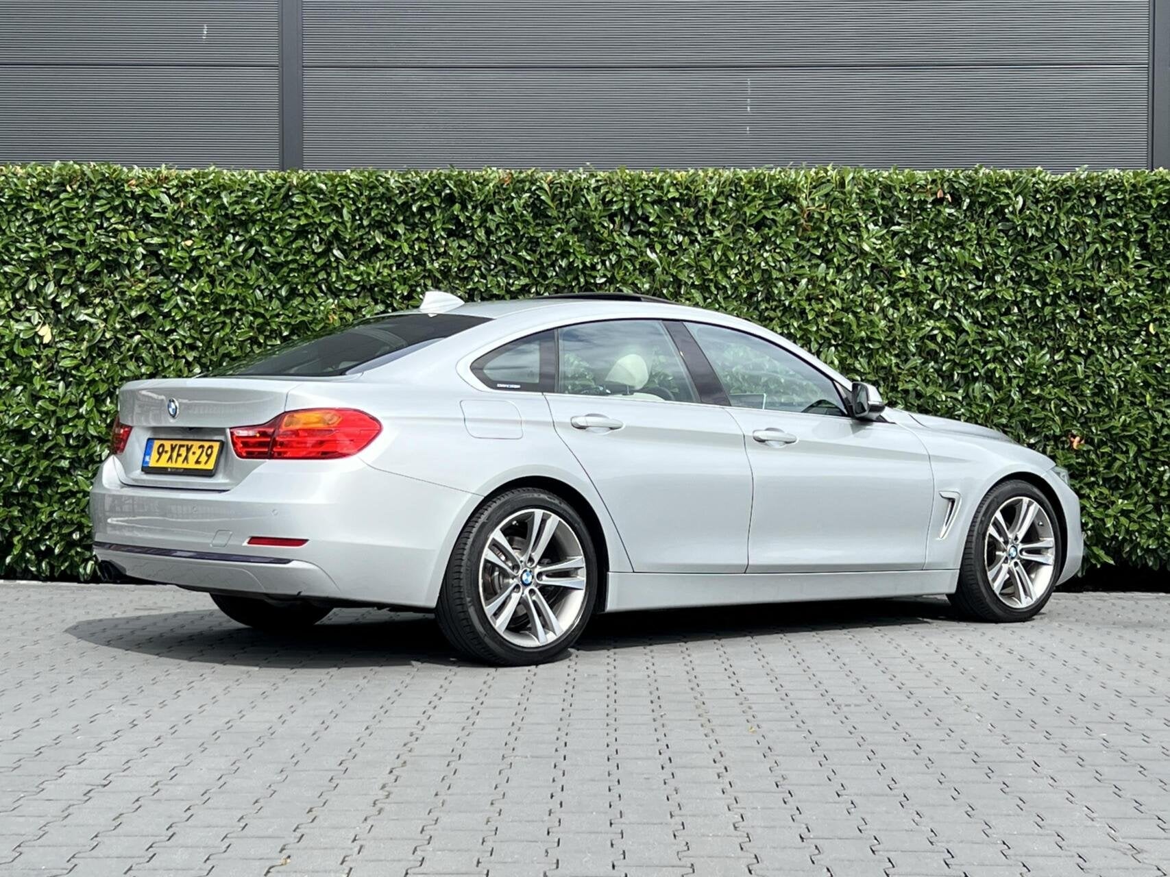 BMW 4-serie Gran Coupé 420i High Executive NL AUTO, NAP LOG, Auto's, Automaat, Achterwielaandrijving, Gebruikt, Euro 6