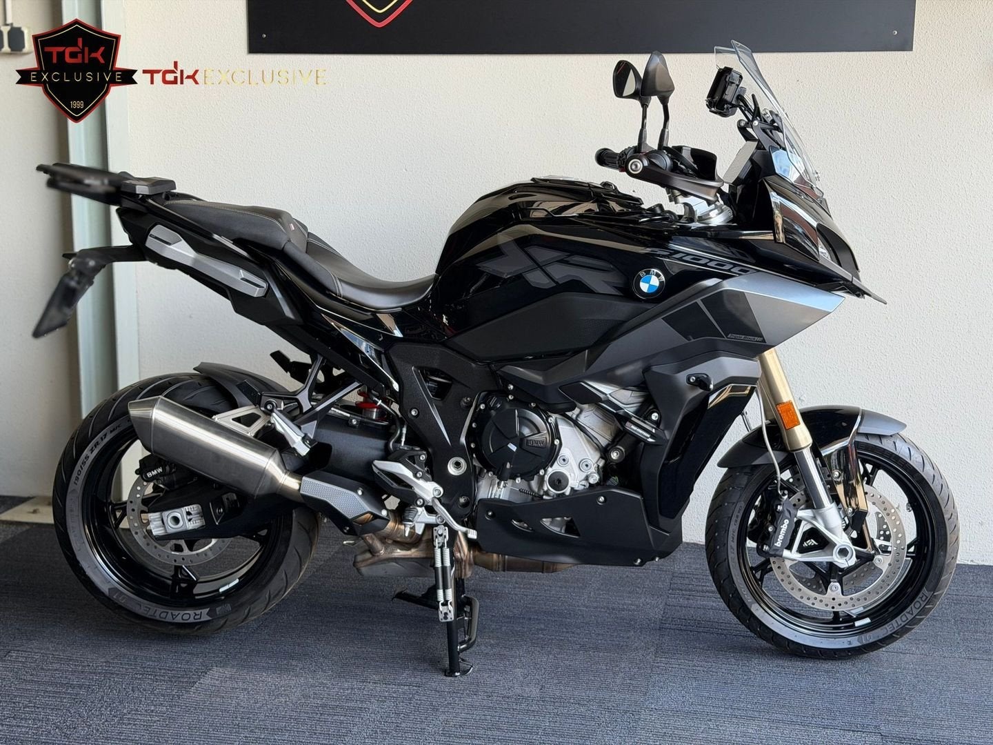 BMW S 1000 XR TRIPLE BLACK DYNAMIC NIEUWSTAAT S1000XR, Motoren, Motoren | BMW, 4 cilinders, Motorrijbewijs A, Bedrijf, Meer dan 35 kW