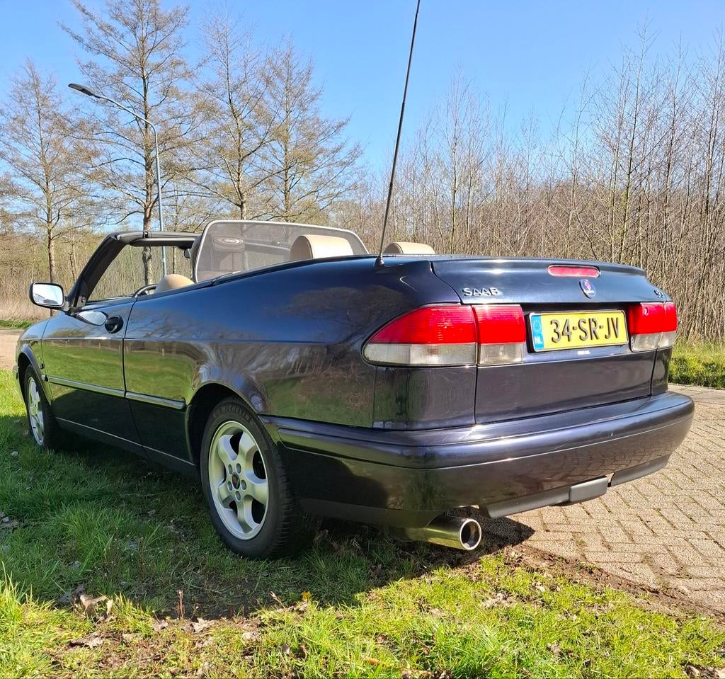 Saab 1999 Blauw