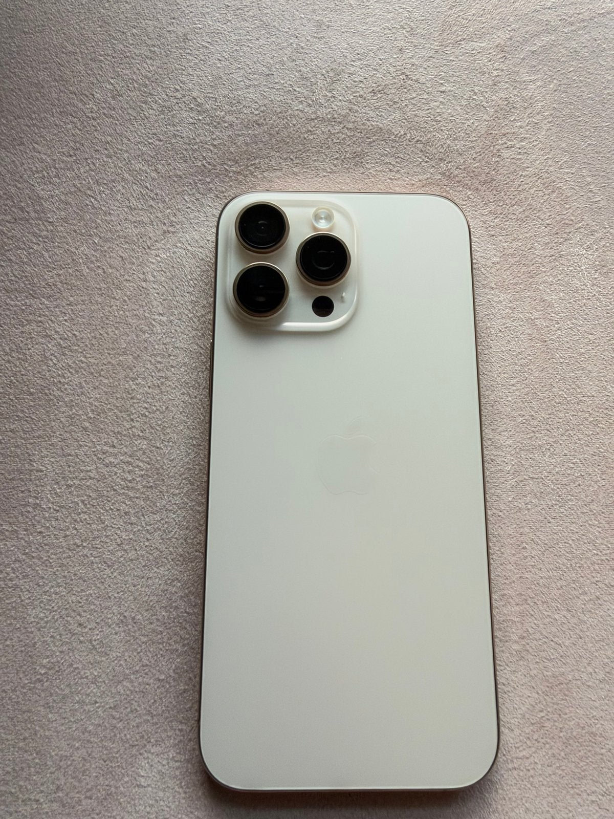 iPhone 16 Pro Max 256GB ** 98% Battery ** Like New