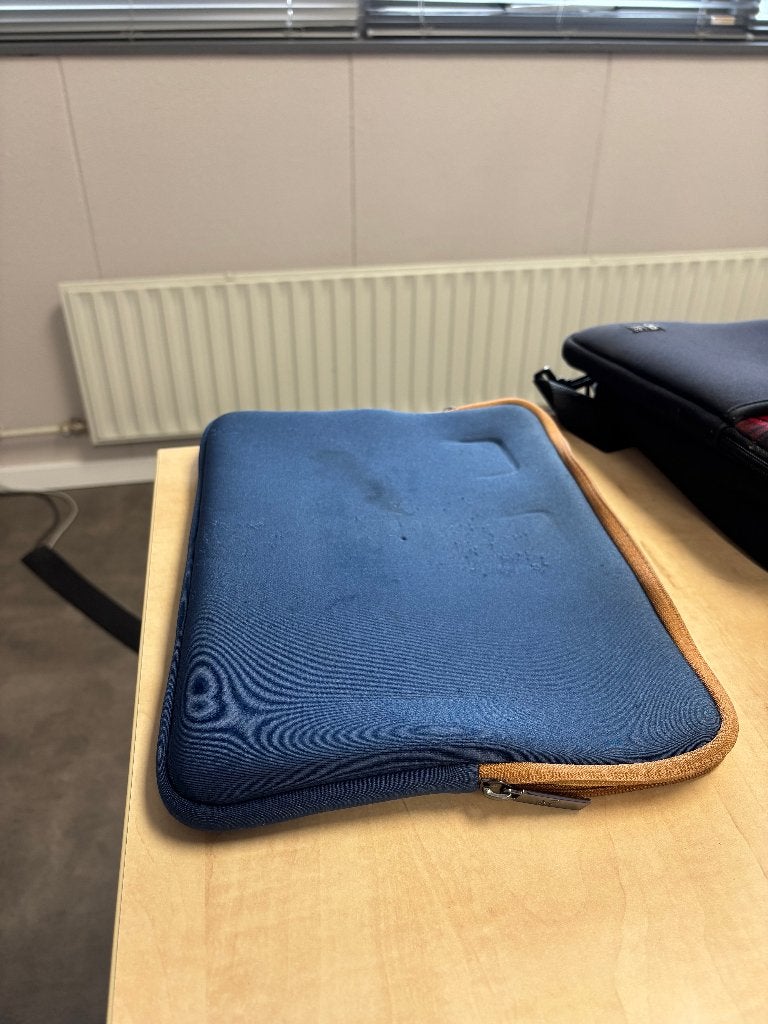 Laptoptas 1, Gebruikt, 15 inch, Ophalen of Verzenden, Laptophoes