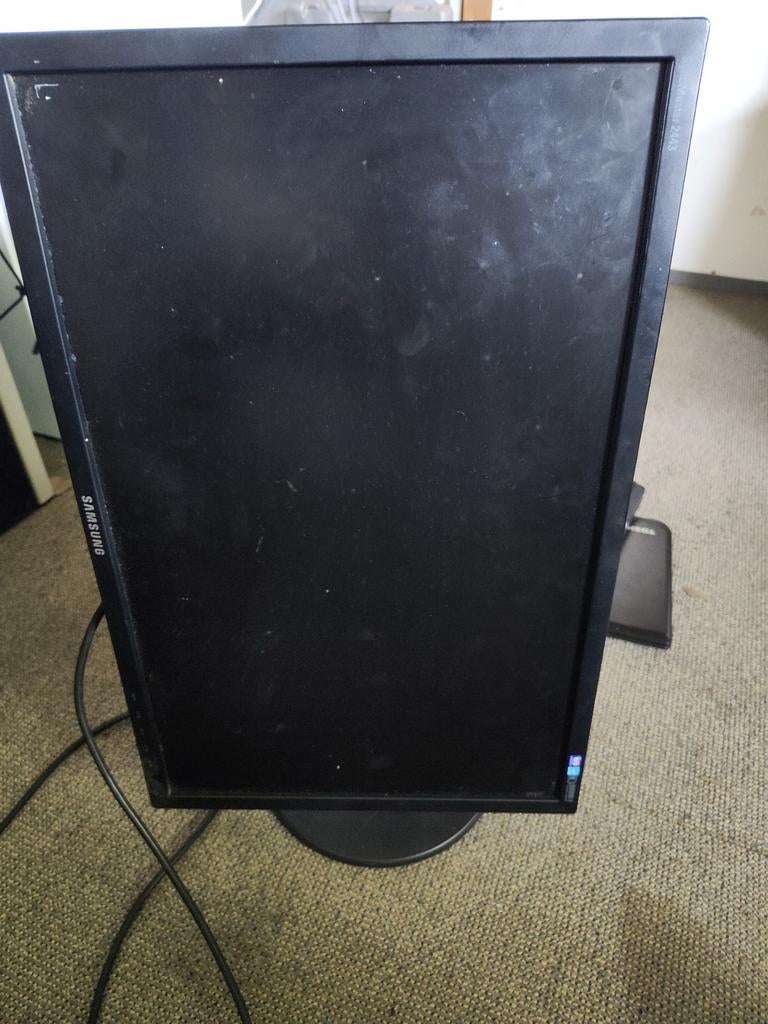 Oud beeldscherm, Computers en Software, Monitoren, Ophalen, 60 Hz of minder, IPS