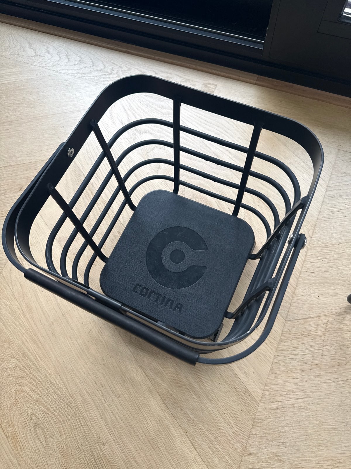 Cortina Seoul AVS Fietsmand +AVS Voordrager 26-28 inch Zwart, Ophalen of Verzenden, Zo goed als nieuw, Fietsmand