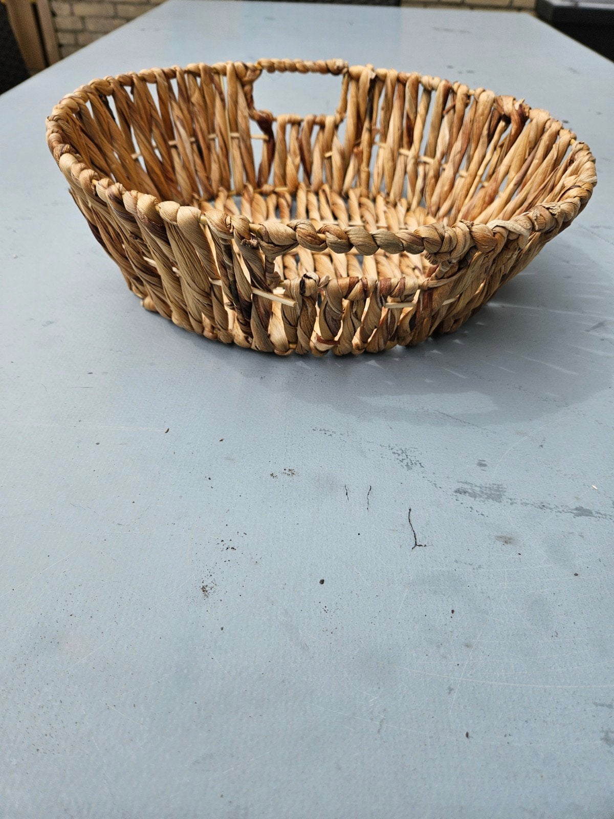 Decoratieve rieten mand - Zo goed als nieuw, Ophalen of Verzenden