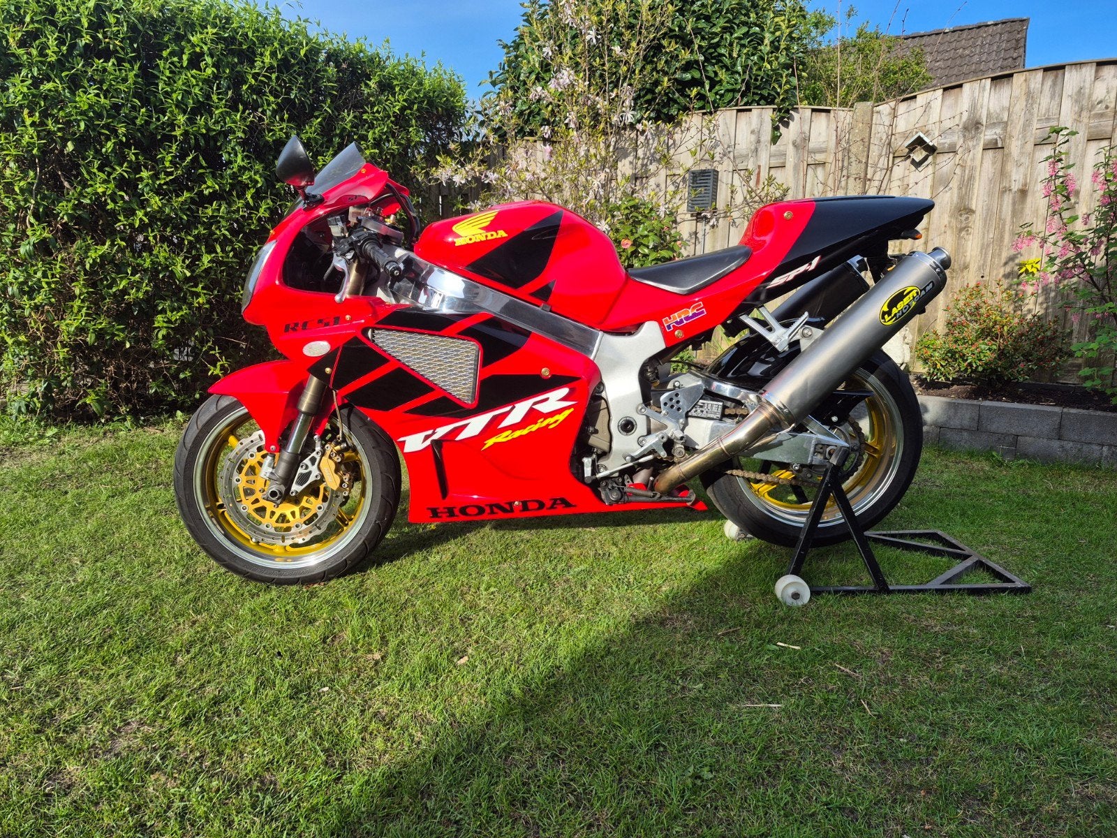 Mooie honda vtr1000 sp1, Motoren, 2 cilinders, Sportuitlaat, Motorrijbewijs A, Gebruikt