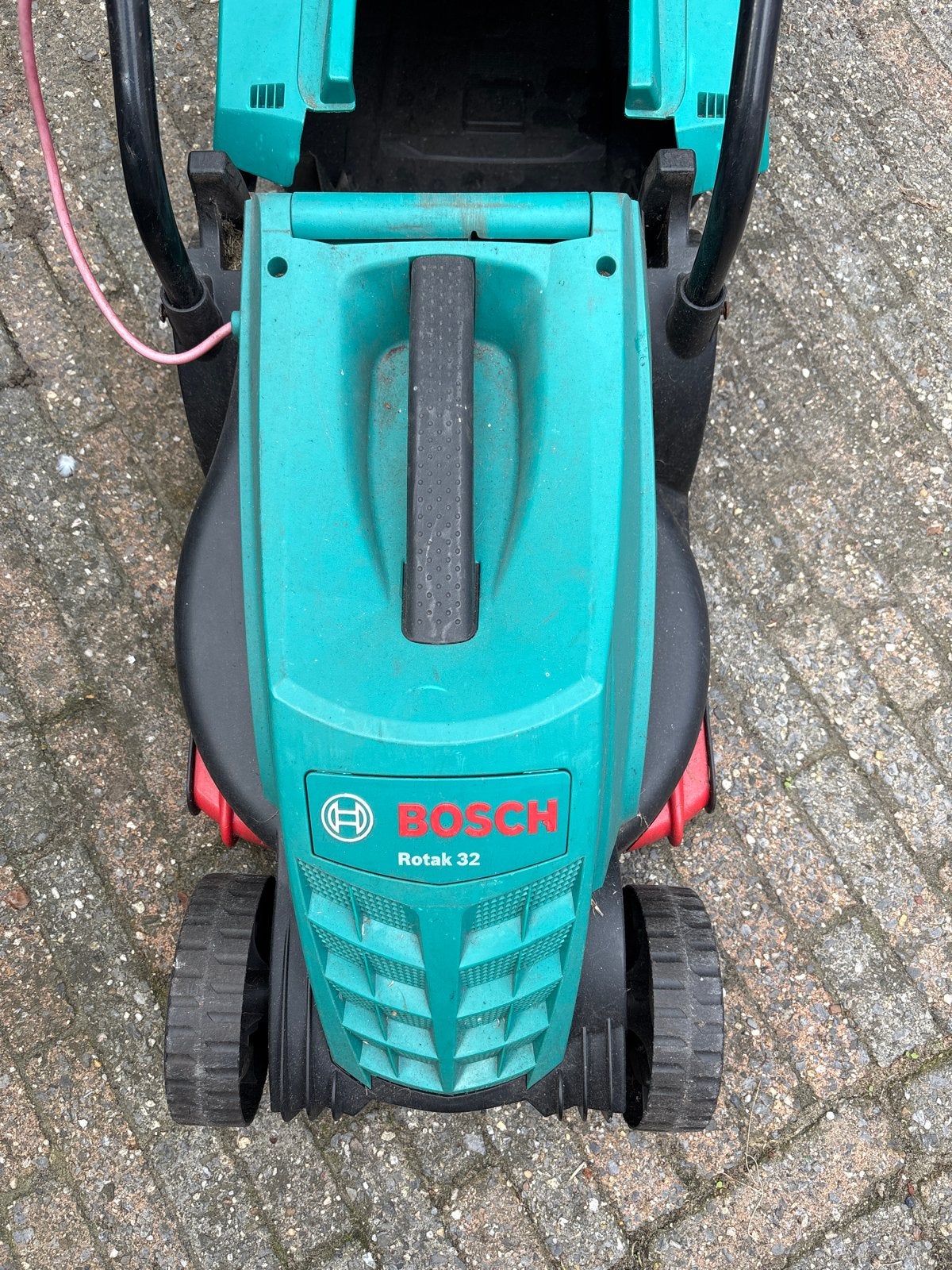 Bosch Rotak 32 elektrische grasmaaier, Ophalen, Cirkelmaaier, Gebruikt, Elektrische grasmaaier