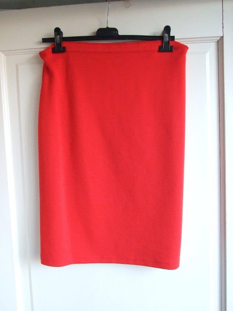 Barbara Lebek stretch rok warmrood 40/42, Maat 42/44 (L), Nieuw, Ophalen of Verzenden, Rood