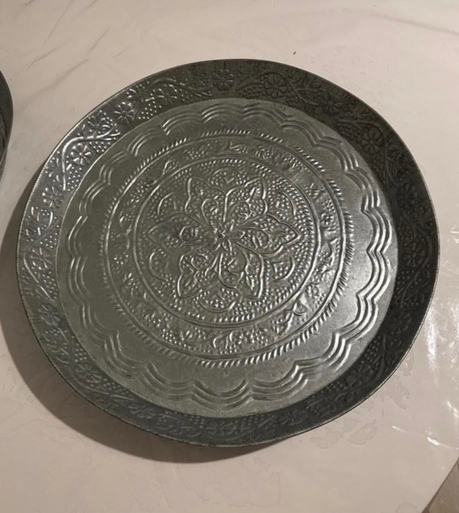 Rond metalen dienblad met patroon, Ophalen of Verzenden, Gebruikt, Rond, Metaal
