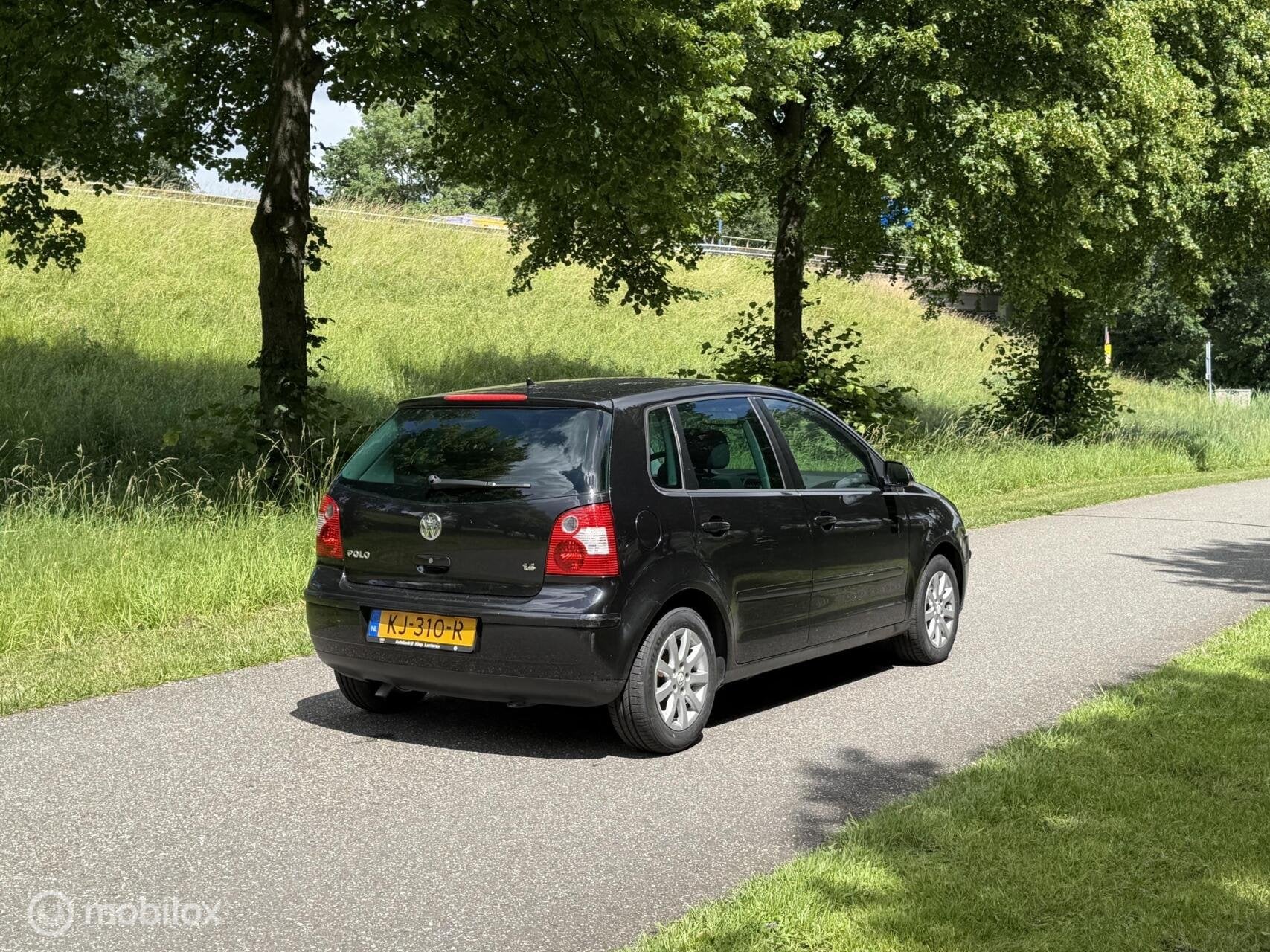 Volkswagen Polo 1.4-16V*NEW APK*STOELVERWARMING*AIRCO*5 DRS, Stof, Zwart, Zwart, Bedrijf