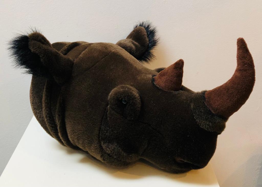 Grote pluche neushoornkop voor aan de muur, Verzenden