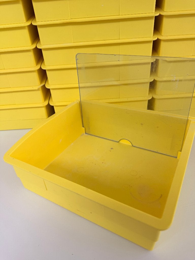 Fino werkbakjes tandtechniek, Ophalen, Zo goed als nieuw
