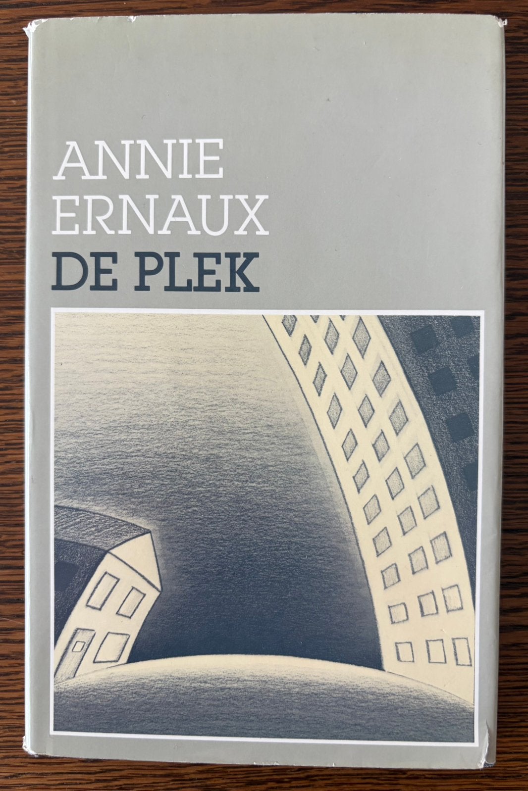 Annie Ernaux - De plek, Ophalen of Verzenden, Gelezen, Europa overig