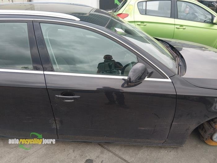 Portier 4Deurs rechts-voor van een Audi A4 (LZ9Y), Gebruikt, -, Deur, -