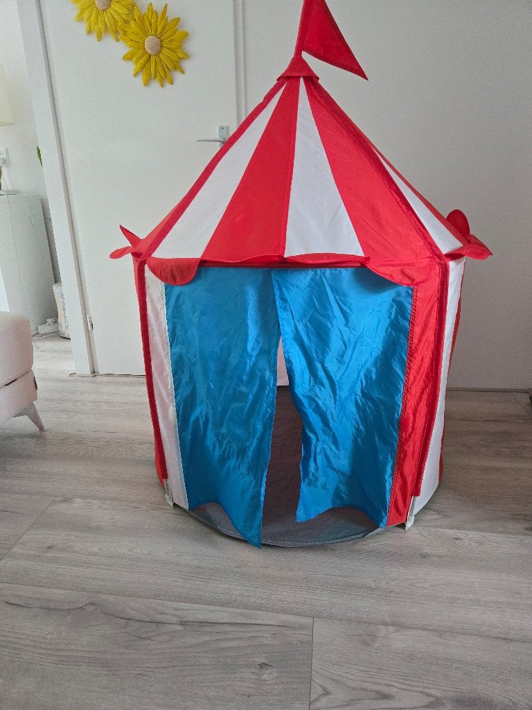 Circus tent, Ophalen, Zo goed als nieuw, Overige materialen