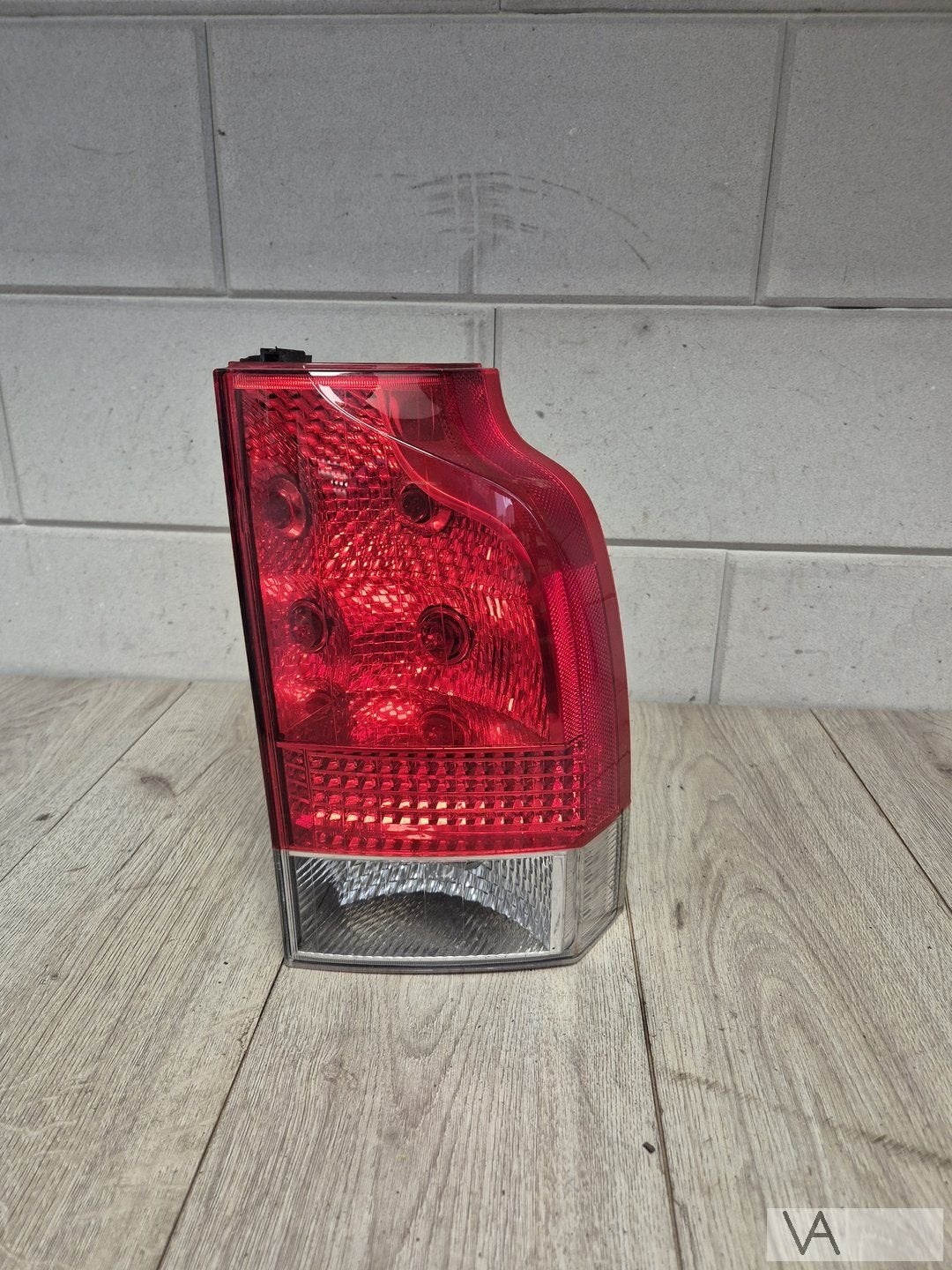 Achterlicht rechts voor Volvo V70 2004 tot 2007 LED facelift, Gebruikt, -, -, Ophalen of Verzenden