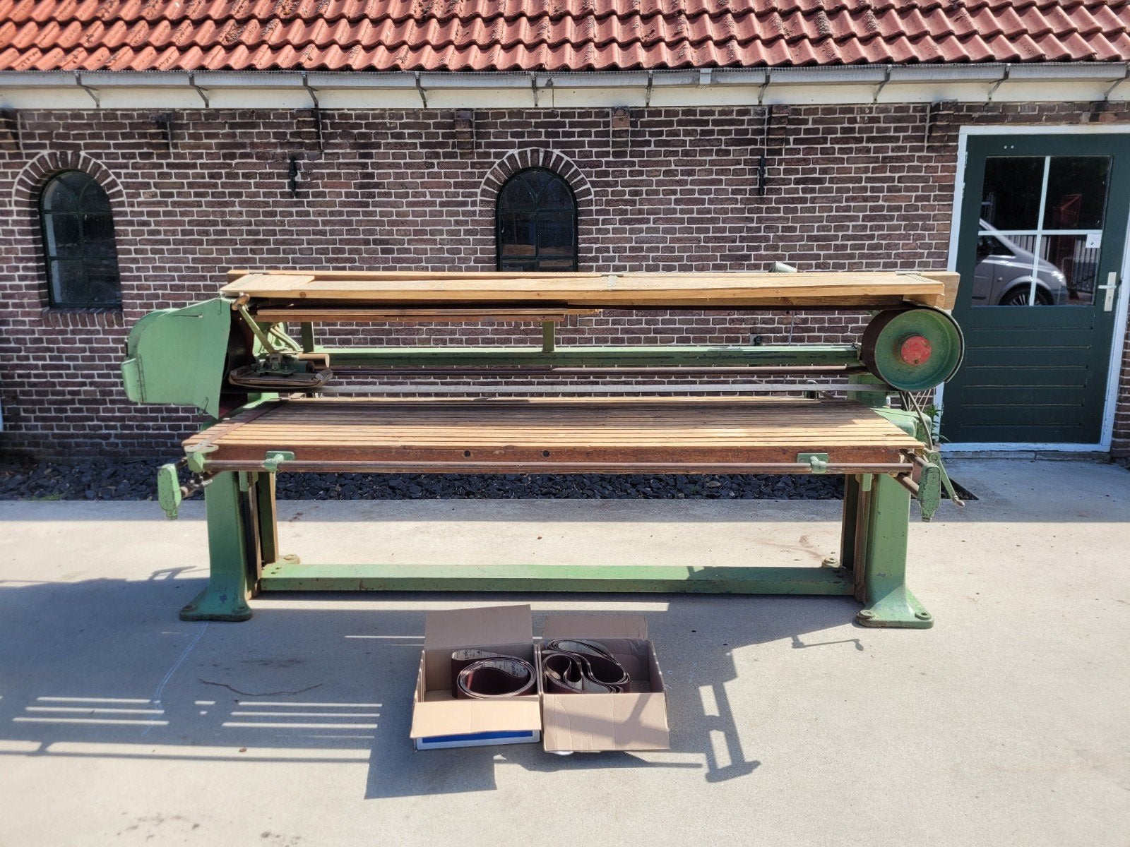 Langbandschuurmachine Langbandslijpmachine
Schuurband, Ophalen, Gebruikt, 1200 watt of meer, Bandschuurmachine