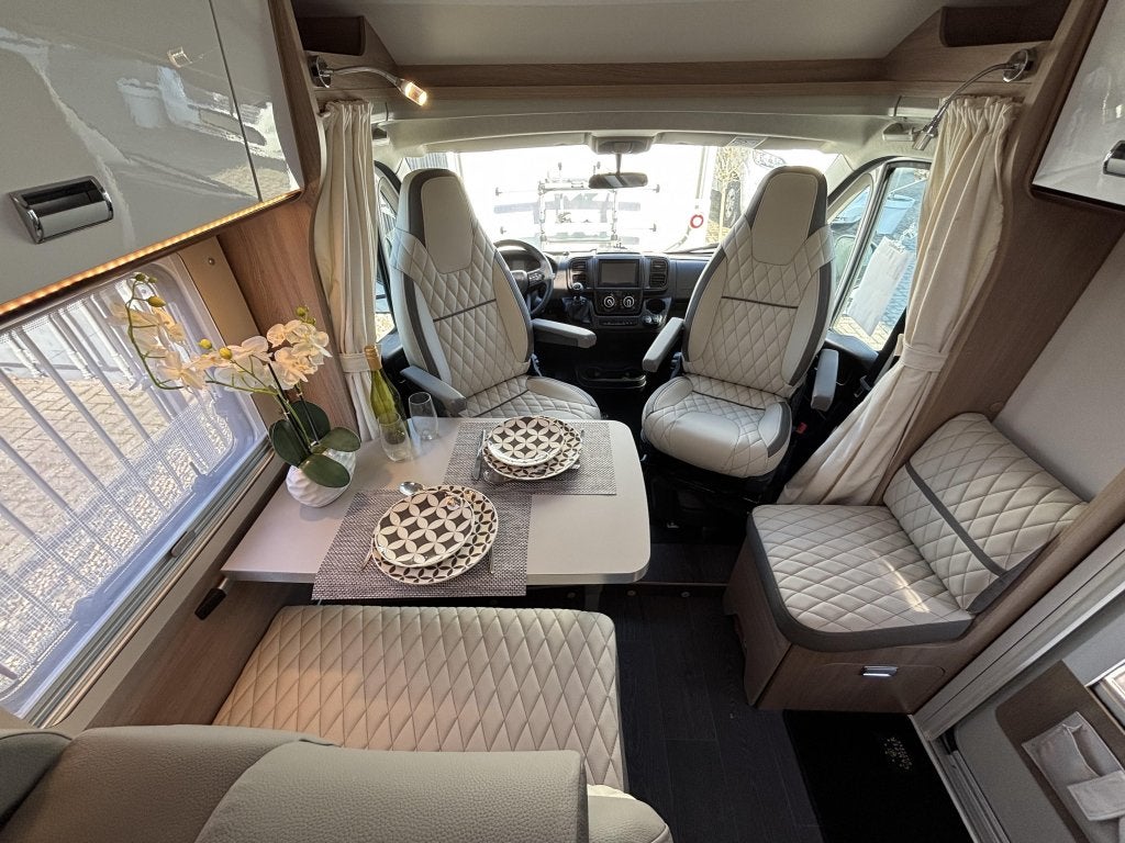 Laika Compact V5 2022 EURO6 FULL OPTION FIAT8! DAKAIRCO, Standaard zit, Fiat, Bedrijf, Tot en met 3