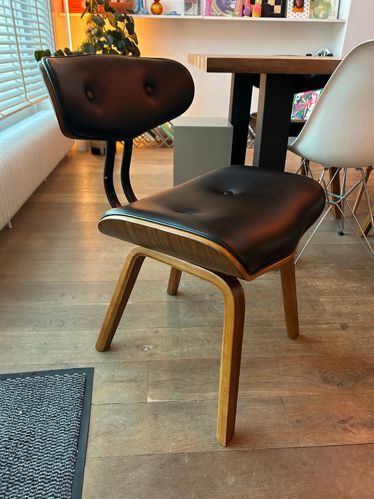 Set van 4 scandinavische dutchbone stoelen, Ophalen, Gebruikt, Zwart, Vier