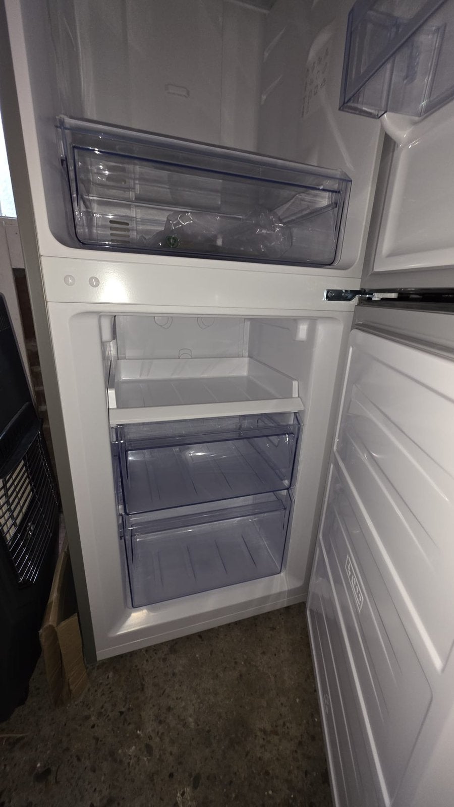 Koelkast frilec NIEUW, Witgoed en Apparatuur, Vriezers en Diepvrieskisten, Vrieskast, Nieuw, Minder dan 60 cm, Energieklasse A of zuiniger
