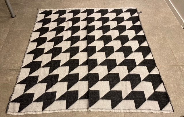 Zara sjaal met zwart-wit motief, Zara, Maat 46/48 (XL) of groter, Nieuw, Ophalen of Verzenden