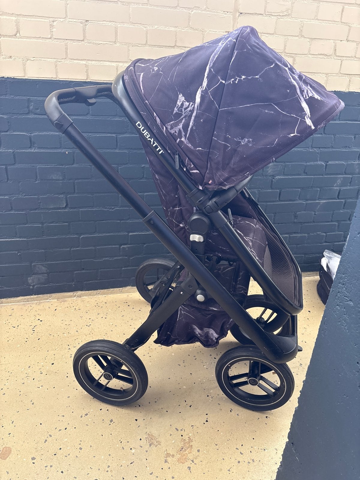 Dubatti One Kinderwagen - gebruikt maar keurige staat, Kinderen en Baby's, Kinderwagens en Combinaties, Gebruikt, Met reiswieg