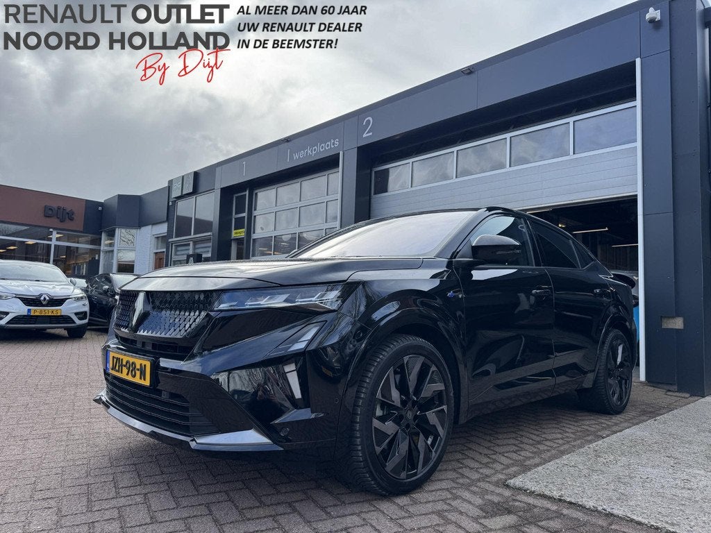 Renault Rafale 1.2 E-Tech 4x4 plug-in hybrid 300 esprit Alpi, Auto's, Renault, Automaat, Gebruikt, 1199 cc, Zwart
