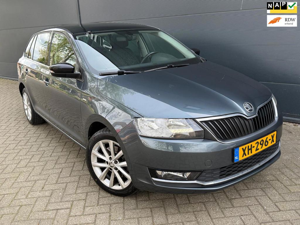 Skoda Rapid Spaceback 1.0 TSI Clever/ Automaat/Navi/carplay/, Auto's, Parkeersensor, Gebruikt, Euro 6, 610 kg