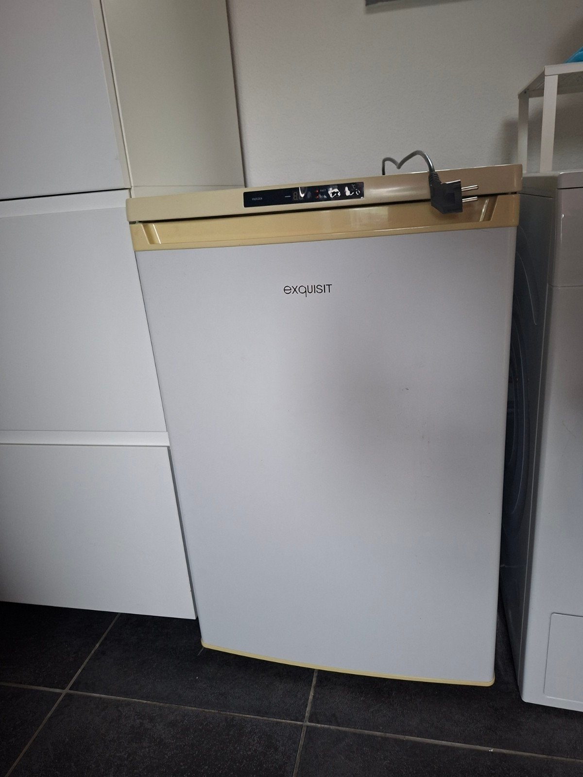 Vriezer tafelmodel, Gebruikt, Minder dan 60 cm, Vrijstaand, Ophalen