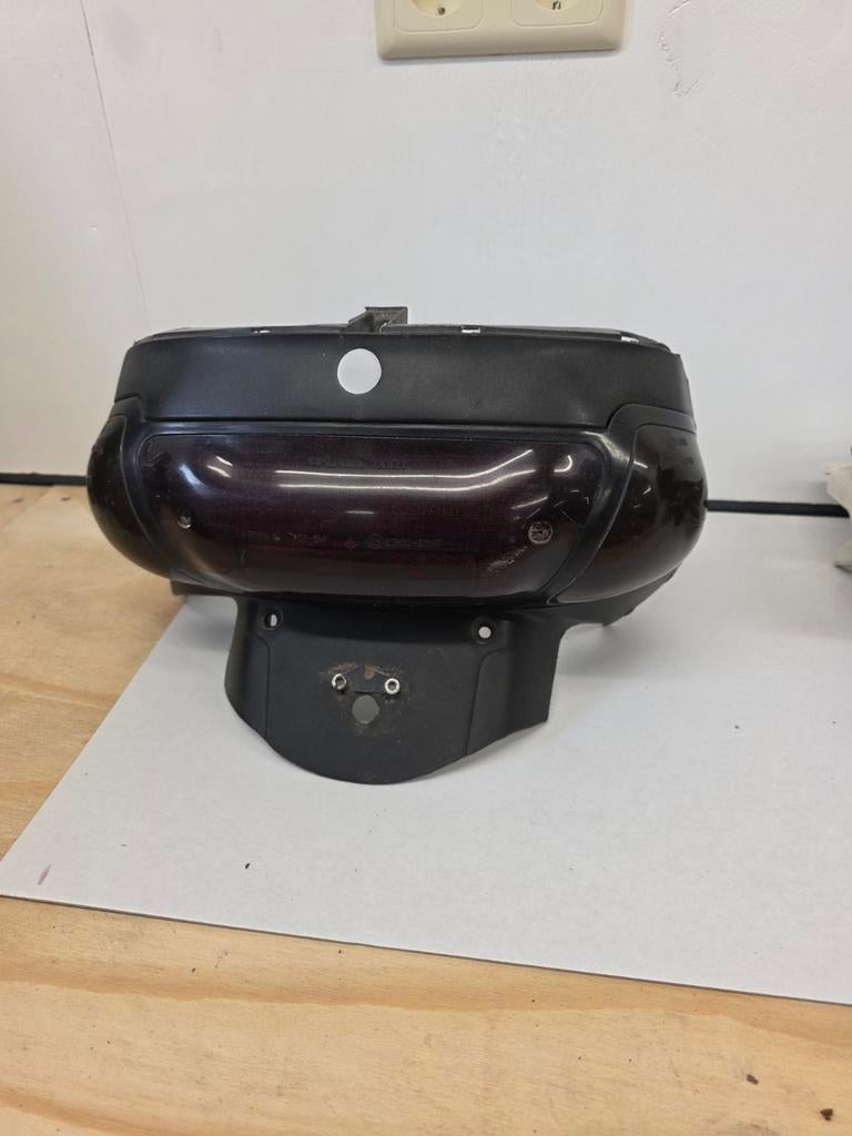 Zip SP 98 achterlicht unit met afgezaagde kentekenplaathoude, Ophalen of Verzenden